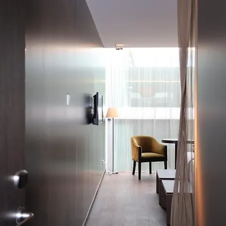 D-hotel