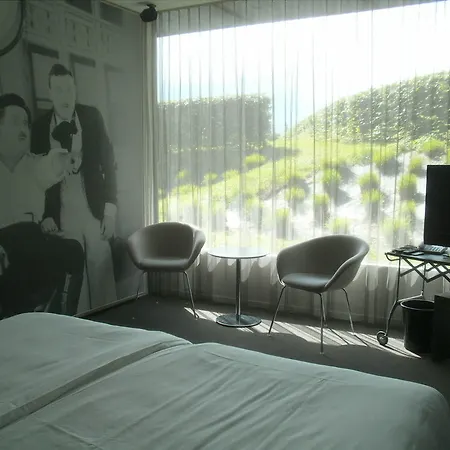 D-hotel