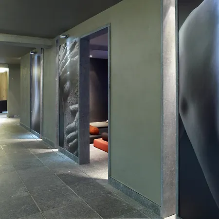 D-hotel 4*